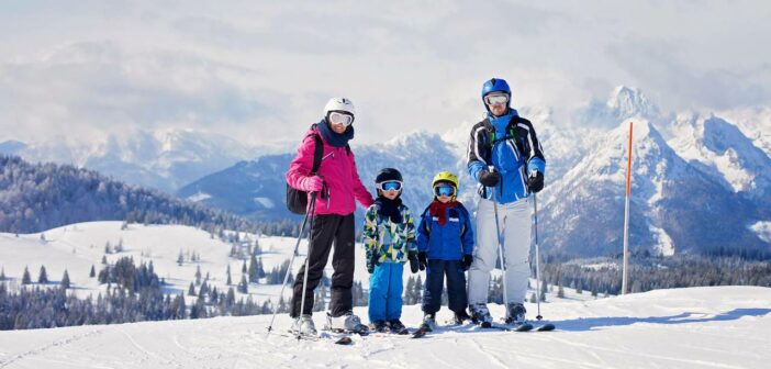 Skiurlaub mit Kindern: Spaß für die ganze Familie ( Foto: Adobe Stock-Tomsickova )